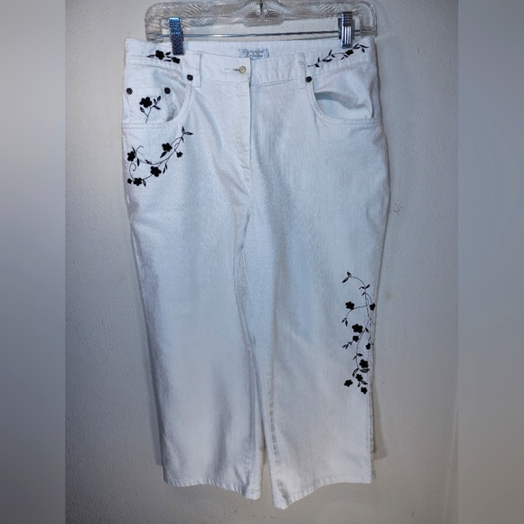 Christopher & Banks Denim - Christopher & Banks Stretch White and Black Bordered Flowers Size 8